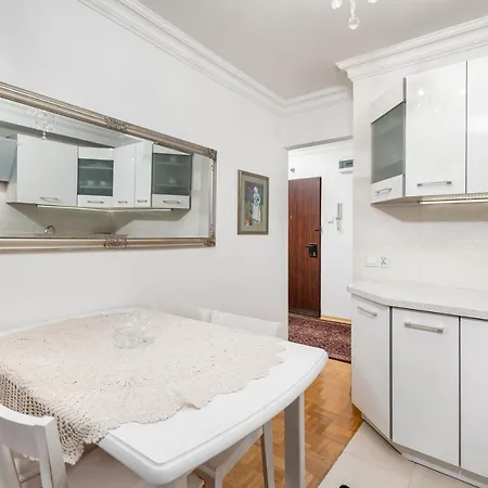 Chmielna 104 By Homeprime *